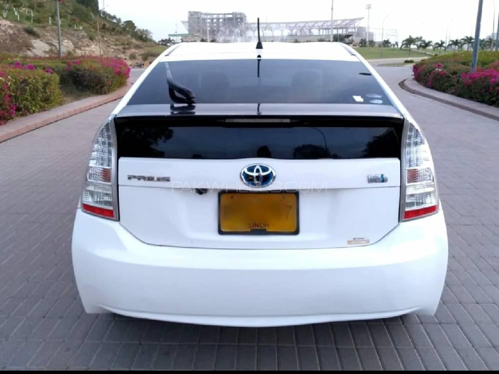 ٹویوٹا پریوس 2010 for Sale in کراچی ٹویوٹا پریوس 2010 for Sale in کراچی Image-4