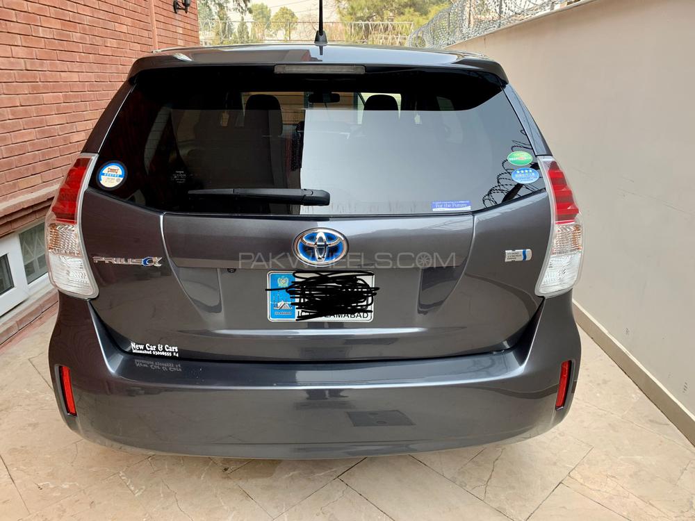 Toyota Prius Alpha 2018 for Sale in Islamabad Toyota Prius Alpha 2018 for Sale in Islamabad Image-10