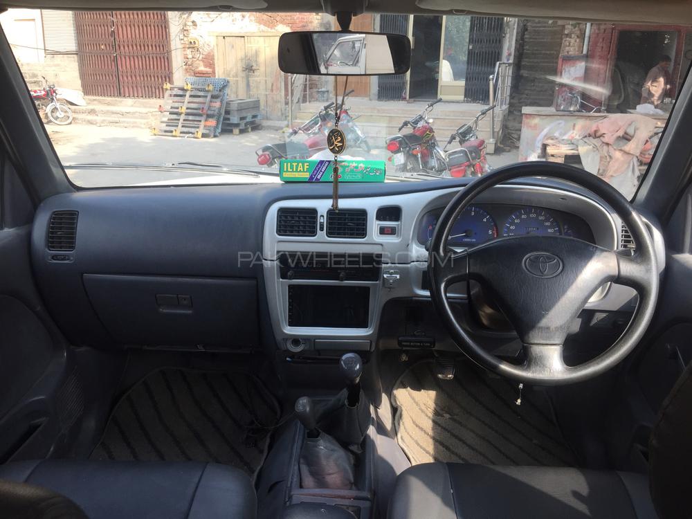 Toyota Hilux 2002 for Sale in Sialkot Toyota Hilux 2002 for Sale in Sialkot Image-4