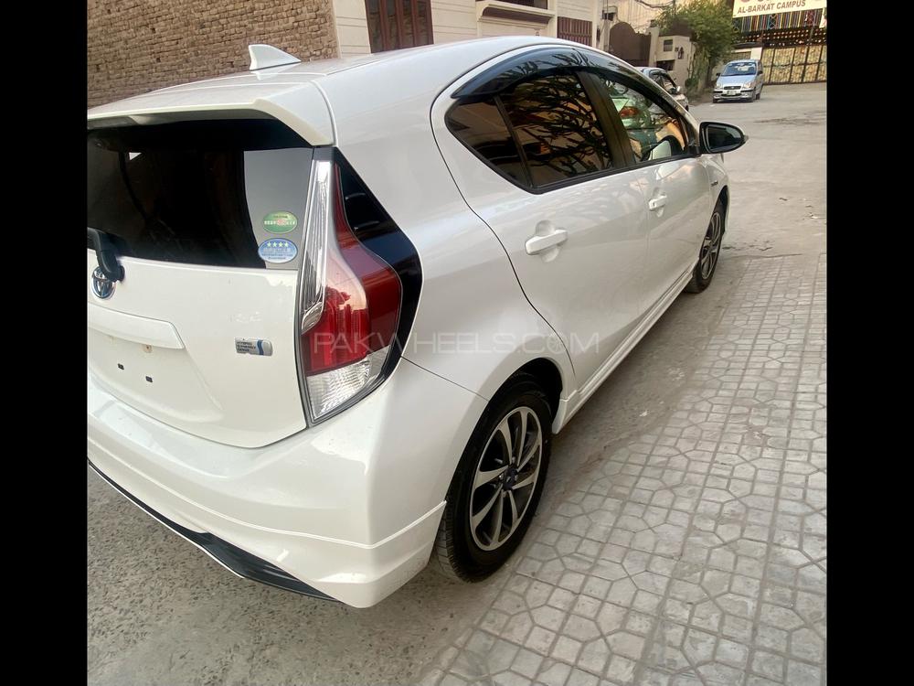 Toyota Aqua 2017 for Sale in Faisalabad Toyota Aqua 2017 for Sale in Faisalabad Image-13