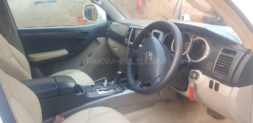 ٹویوٹا سرف 2004 for Sale in گجرانوالہ ٹویوٹا سرف 2004 for Sale in گجرانوالہ Image-3