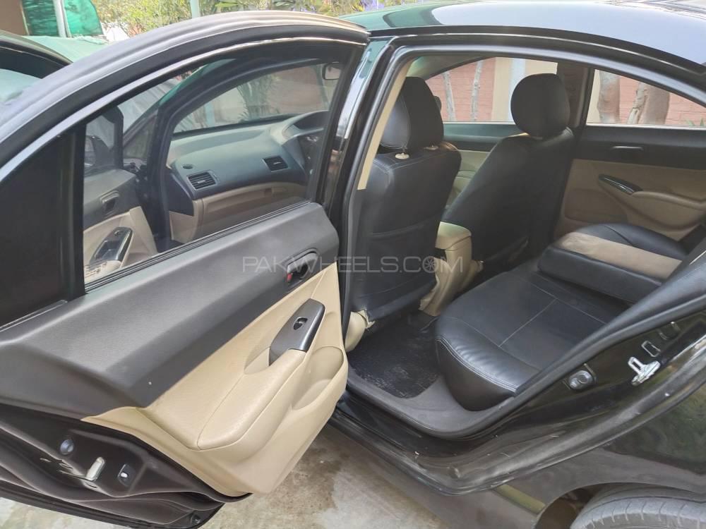Honda Civic 2011 for Sale in Rahim Yar Khan Honda Civic 2011 for Sale in Rahim Yar Khan Image-7