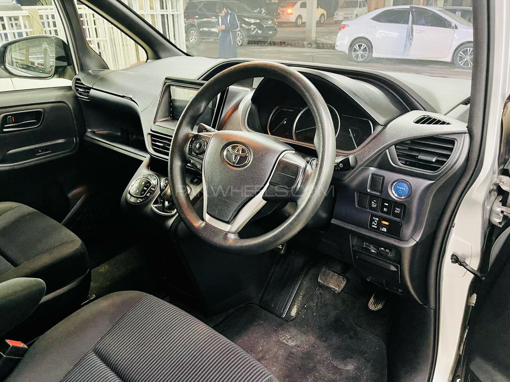 ٹویوٹا نوح 2014 for Sale in پشاور ٹویوٹا نوح 2014 for Sale in پشاور Image-10