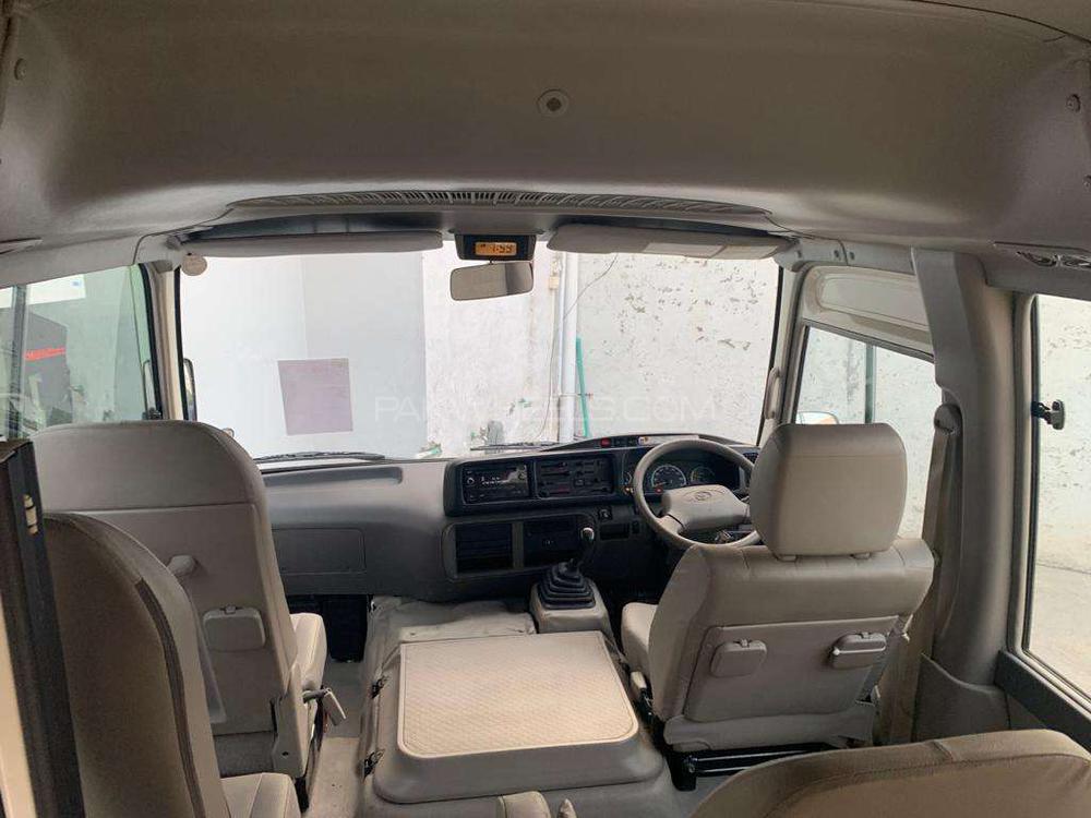 Toyota Coaster 2015 for Sale in Lahore Toyota Coaster 2015 for Sale in Lahore Image-15