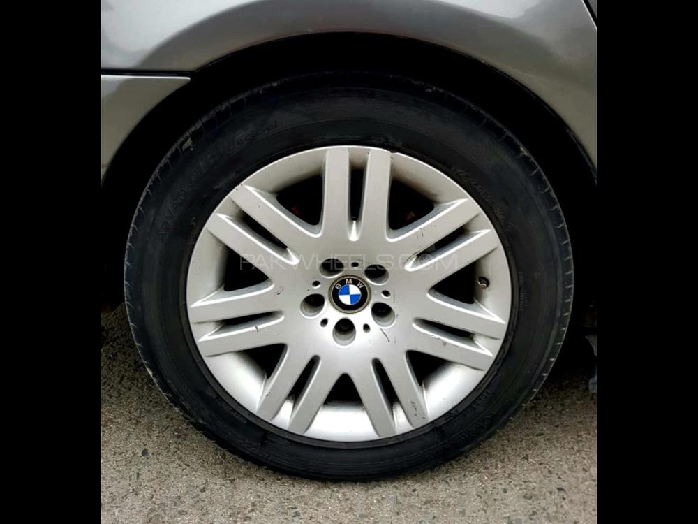 BMW 7 Series 2004 for Sale in Lahore BMW 7 Series 2004 for Sale in Lahore Image-17