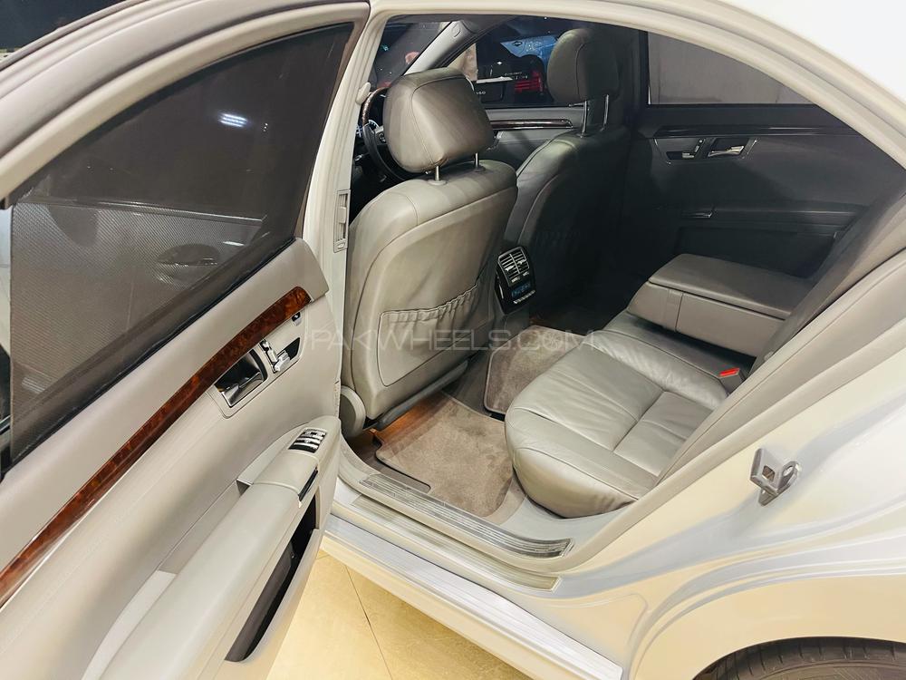 مرسڈیز بینز ایس کلاس 2006 for Sale in لاہور مرسڈیز بینز ایس کلاس 2006 for Sale in لاہور Image-17