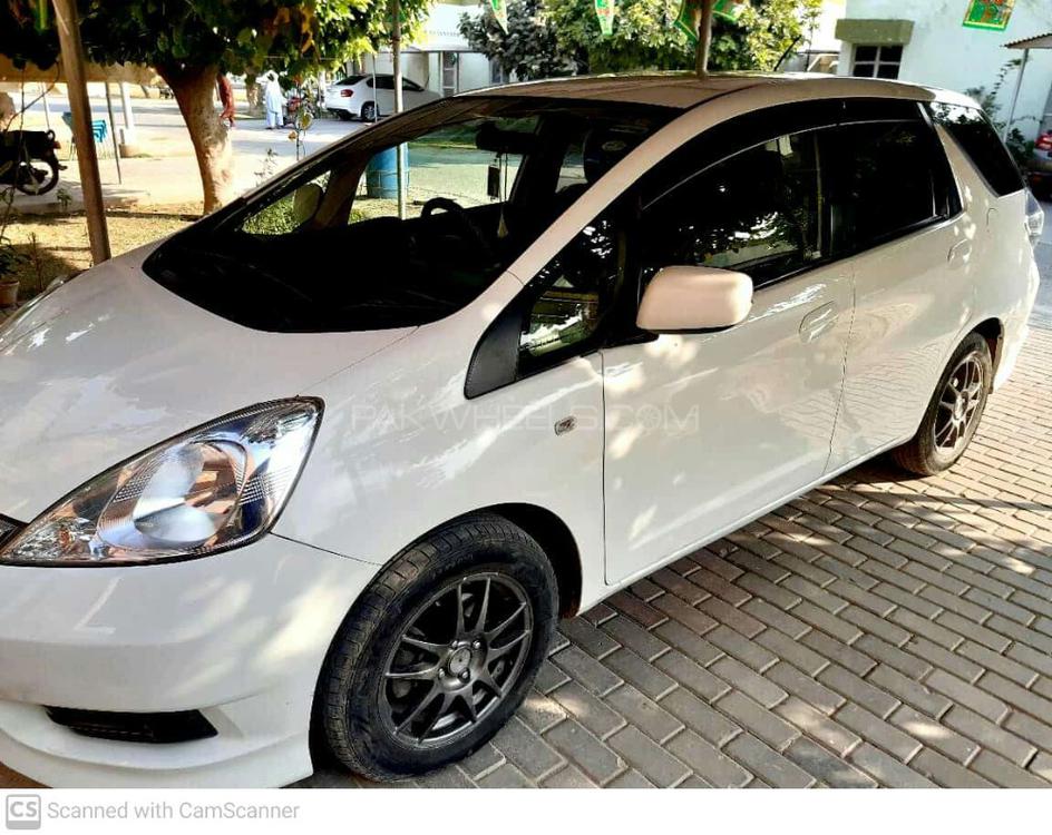 Honda Fit 2012 for Sale in Rahim Yar Khan Image-1