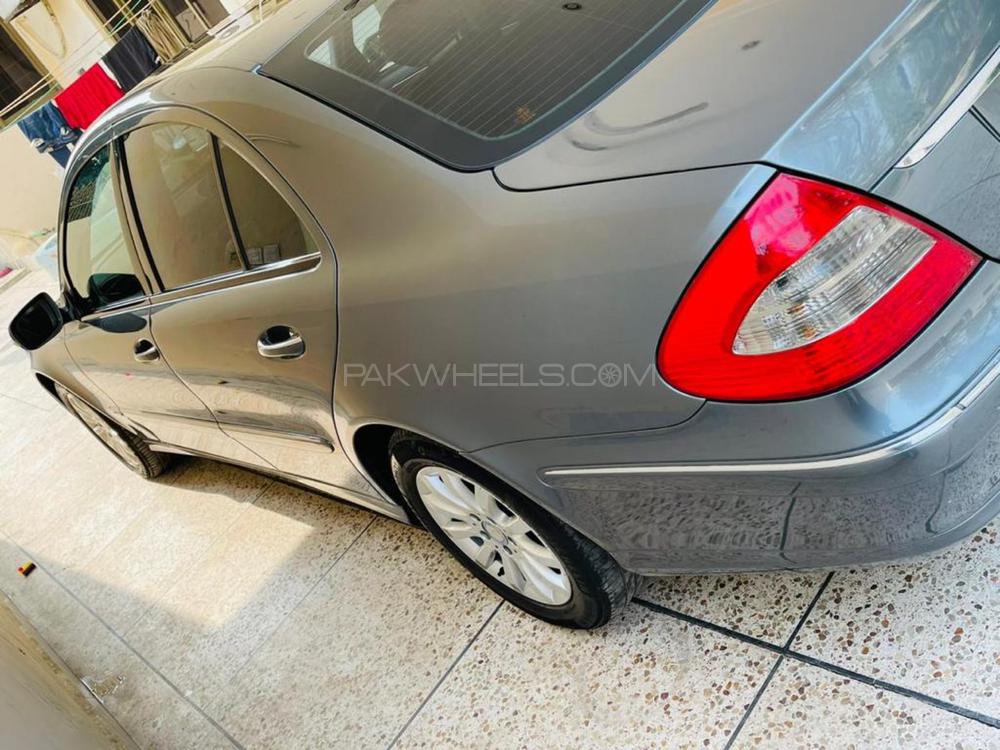 Mercedes Benz E Class 2008 for Sale in Lahore Mercedes Benz E Class 2008 for Sale in Lahore Image-4