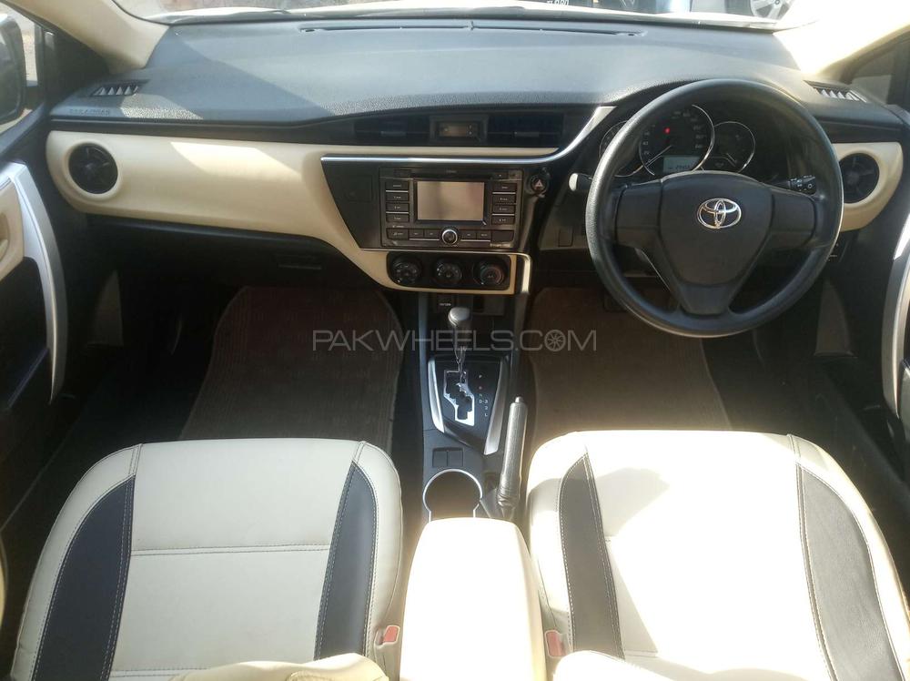 Toyota Corolla 2018 for Sale in Karachi Toyota Corolla 2018 for Sale in Karachi Image-12