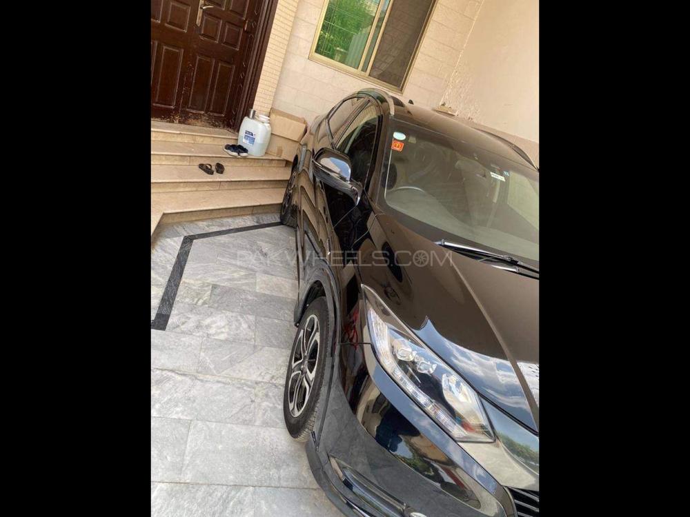 Honda Vezel 2016 for Sale in Faisalabad Honda Vezel 2016 for Sale in Faisalabad Image-2