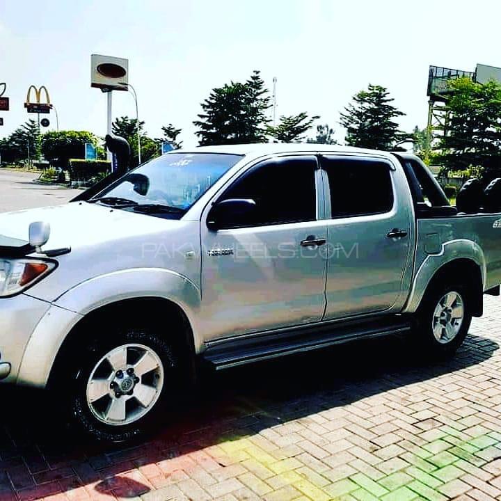 Toyota Hilux 2007 for Sale in Chakwal Image-1