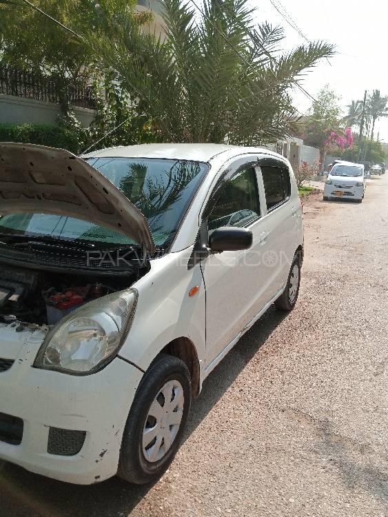 Daihatsu mira 2011