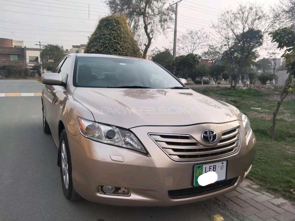 Toyota Camry 2007 for Sale in Lahore Image-1