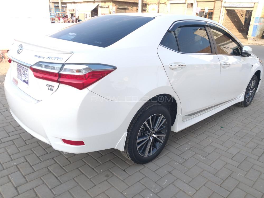 Toyota Corolla 2020 for Sale in Sahiwal Toyota Corolla 2020 for Sale in Sahiwal Image-5