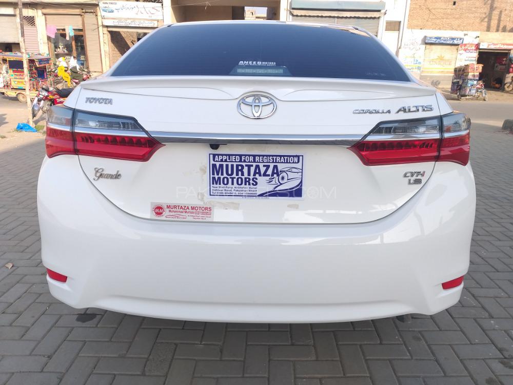 Toyota Corolla 2020 for Sale in Sahiwal Toyota Corolla 2020 for Sale in Sahiwal Image-8