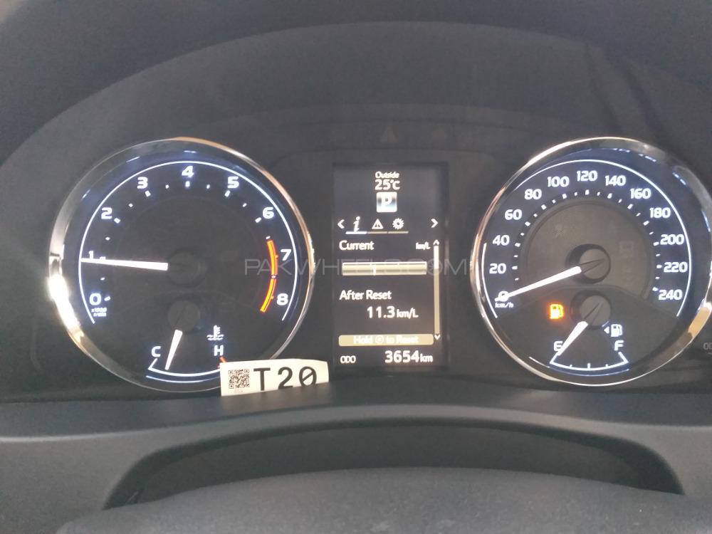 Toyota Corolla 2020 for Sale in Sahiwal Toyota Corolla 2020 for Sale in Sahiwal Image-9