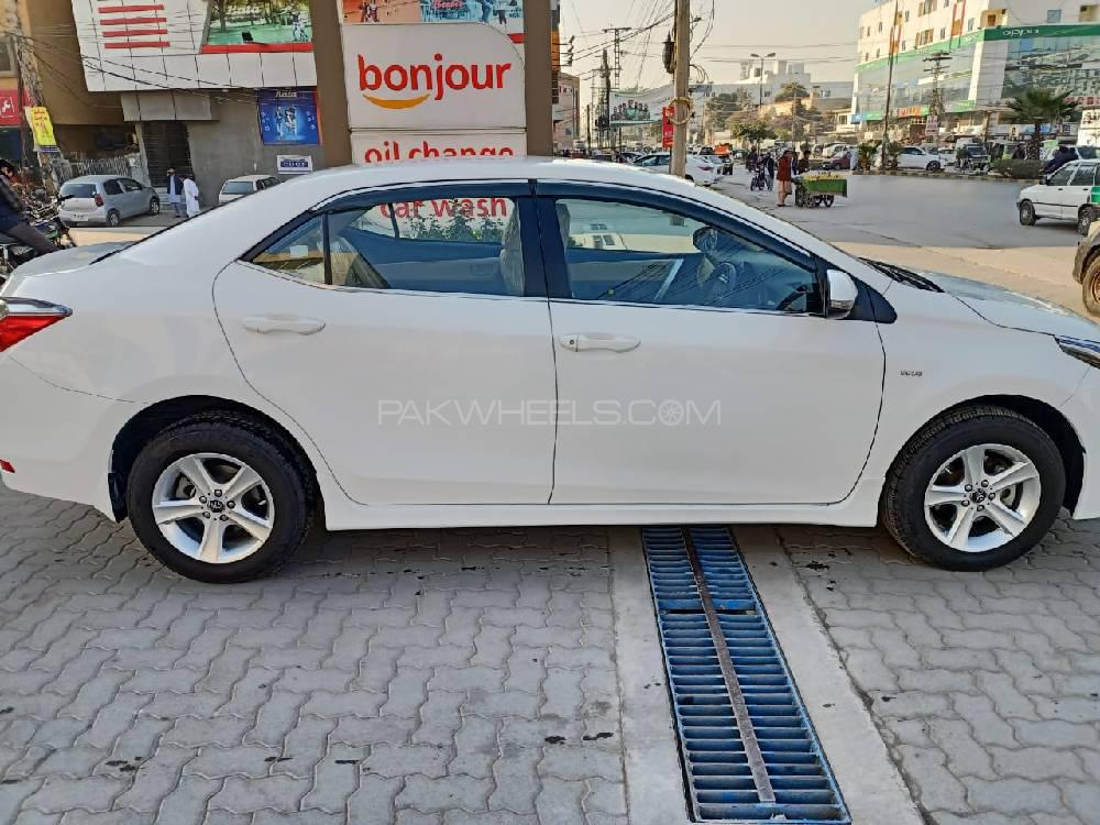 Toyota Corolla 2018 for Sale in Bahawalpur Toyota Corolla 2018 for Sale in Bahawalpur Image-3