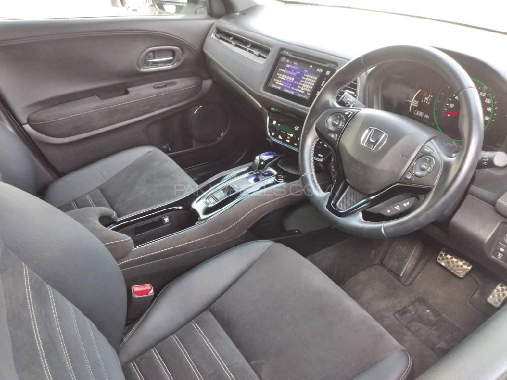 Honda Vezel 2016 for Sale in Lahore Honda Vezel 2016 for Sale in Lahore Image-10