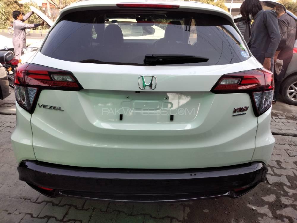 Honda Vezel 2016 for Sale in Lahore Honda Vezel 2016 for Sale in Lahore Image-8
