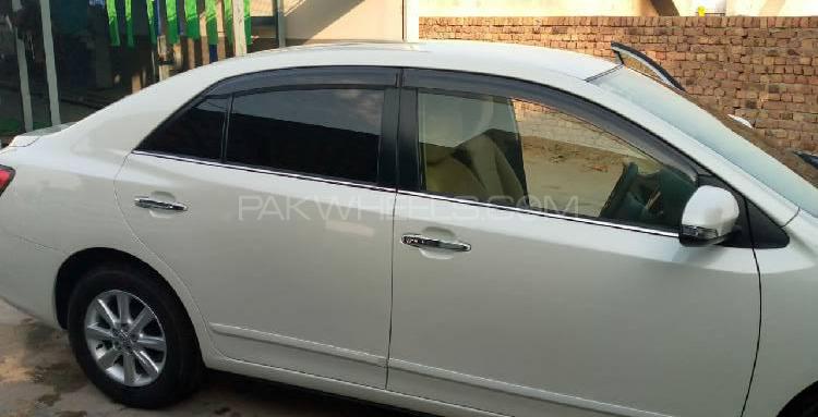 Toyota Premio 2017 for Sale in Sargodha Image-1