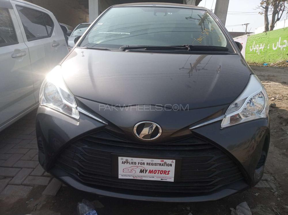 Toyota Vitz 2017 for Sale in Gujranwala Image-1