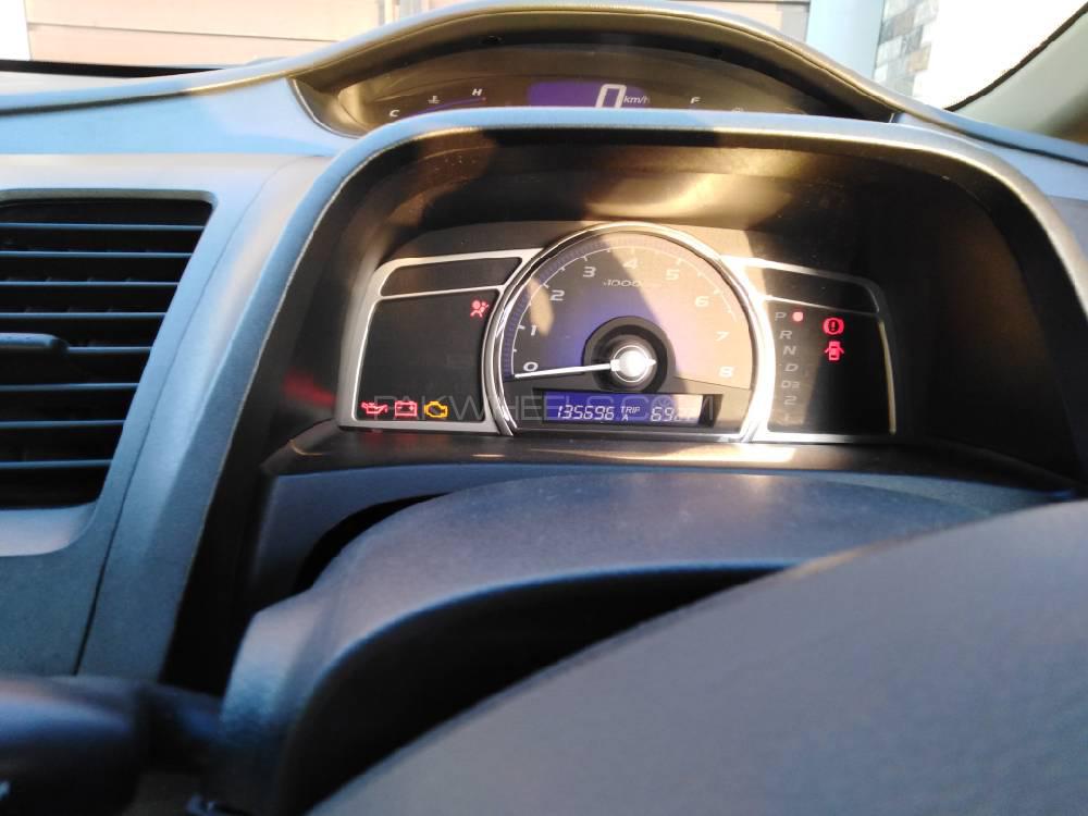 Honda Civic 2011 for Sale in Multan Honda Civic 2011 for Sale in Multan Image-7