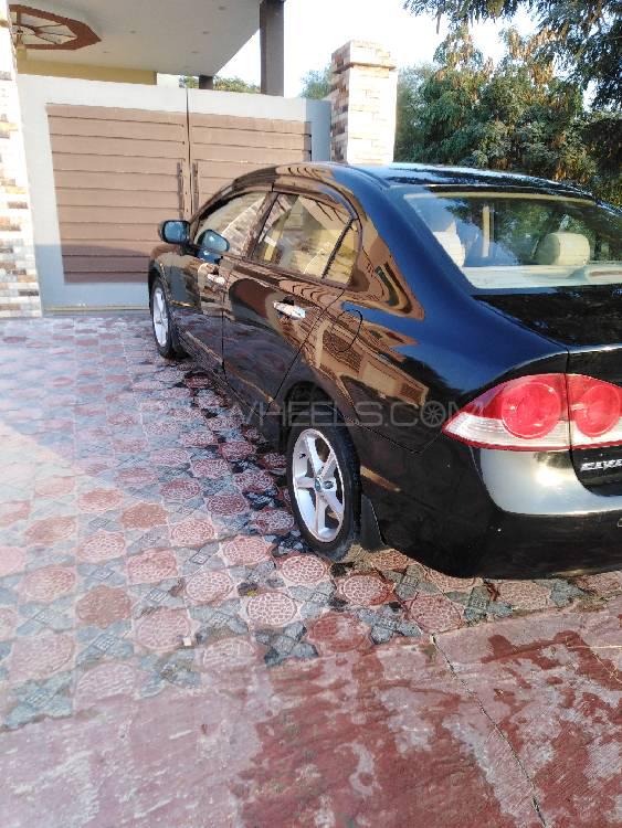 Honda Civic 2011 for Sale in Multan Honda Civic 2011 for Sale in Multan Image-9