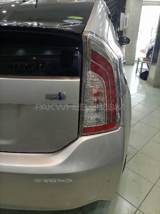 ٹویوٹا پریوس 2014 for Sale in اسلام آباد ٹویوٹا پریوس 2014 for Sale in اسلام آباد Image-7