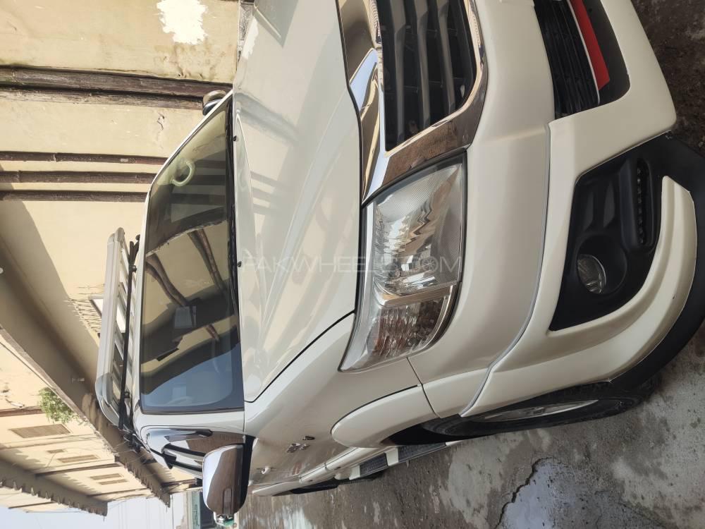 Toyota Hilux 2014 for Sale in Peshawar Toyota Hilux 2014 for Sale in Peshawar Image-10