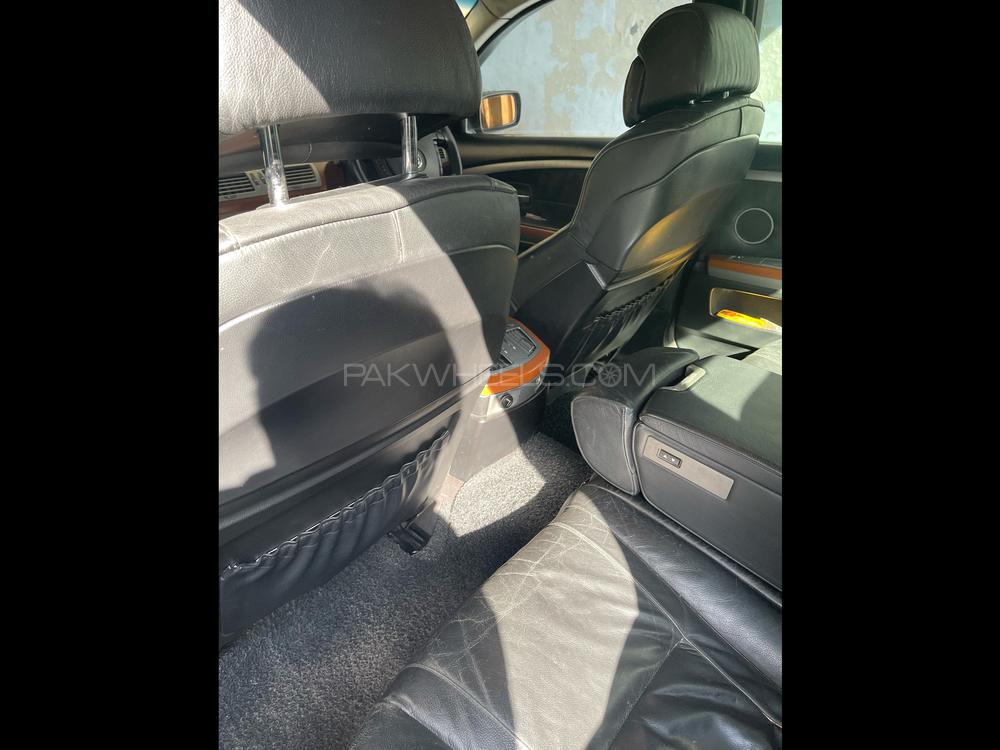 BMW 7 Series 2004 for Sale in Rawalpindi BMW 7 Series 2004 for Sale in Rawalpindi Image-4