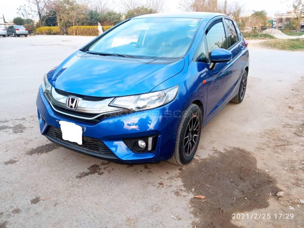 Honda Fit 2015 for Sale in Islamabad Honda Fit 2015 for Sale in Islamabad Image-2