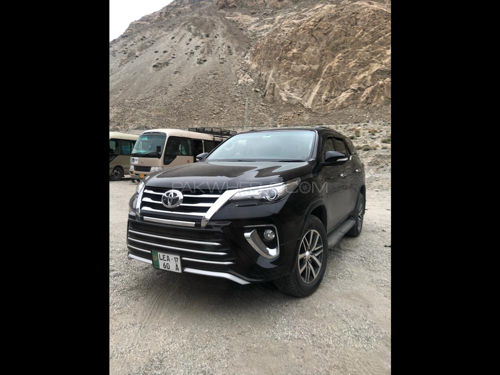 ٹویوٹا فورچیونر 2017 for Sale in لاہور ٹویوٹا فورچیونر 2017 for Sale in لاہور Image-2