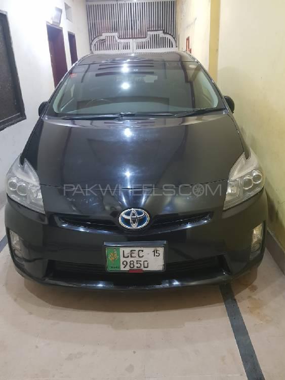 Toyota Prius 2011 for Sale in Islamabad Image-1