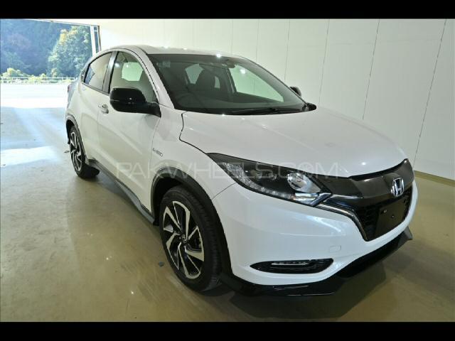 Honda Vezel 2017 for Sale in Lahore Image-1