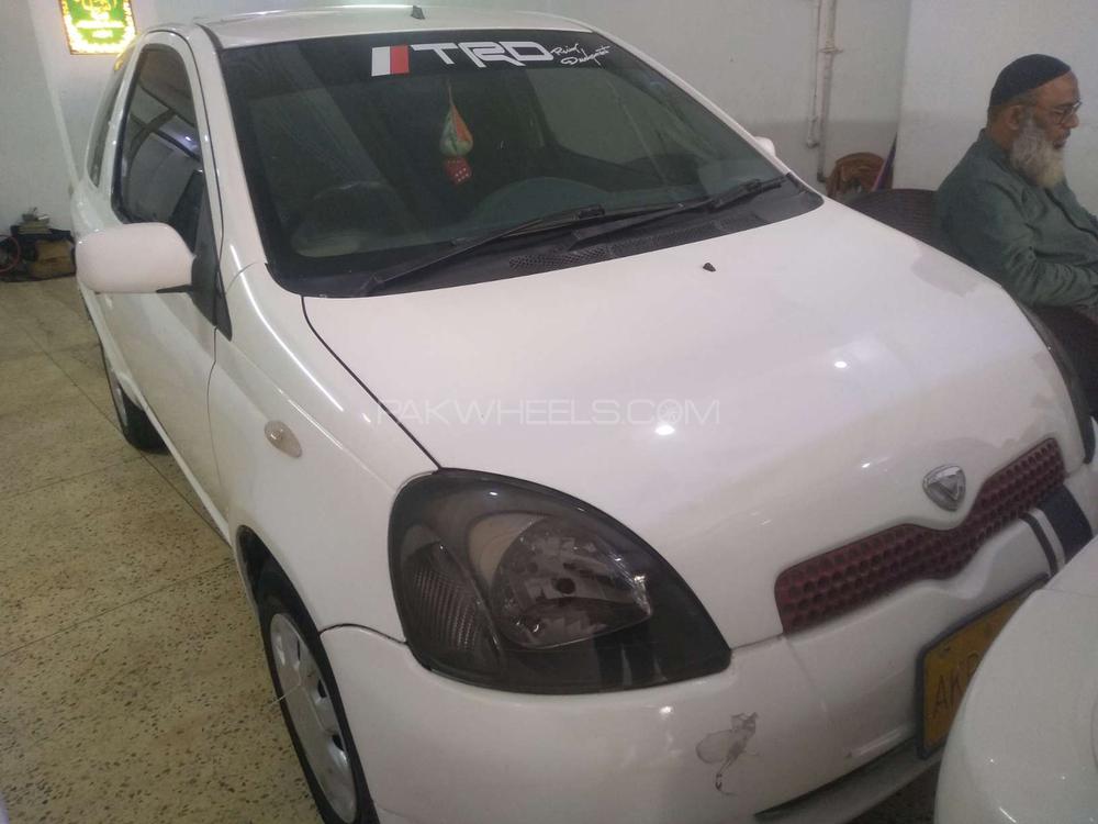 Toyota Vitz 2001 for Sale in Karachi Image-1