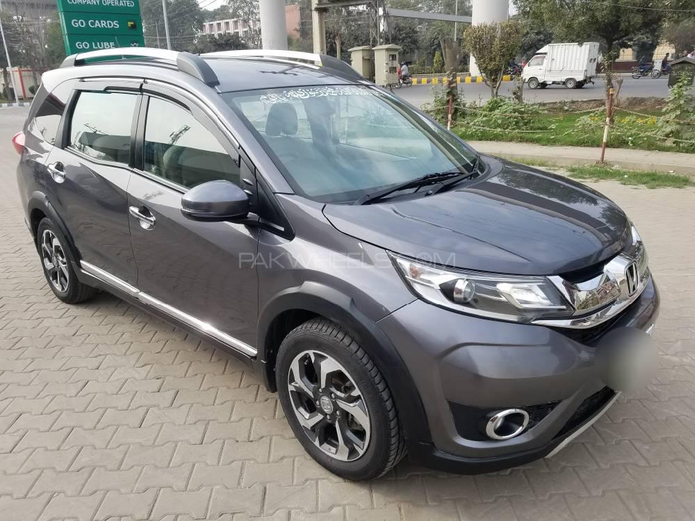 Honda BR-V 2018 for Sale in Lahore Image-1
