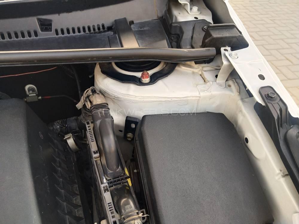 Toyota Corolla 2015 for Sale in Multan Toyota Corolla 2015 for Sale in Multan Image-18