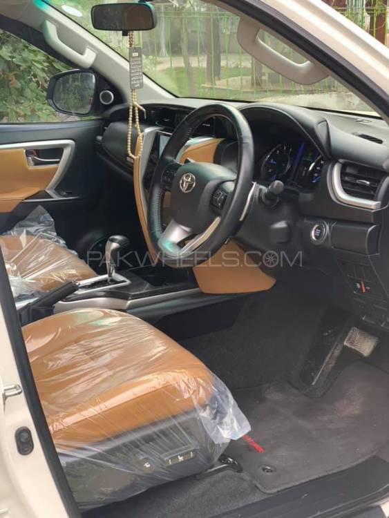 Toyota Fortuner 2019 for Sale in Karachi Toyota Fortuner 2019 for Sale in Karachi Image-9