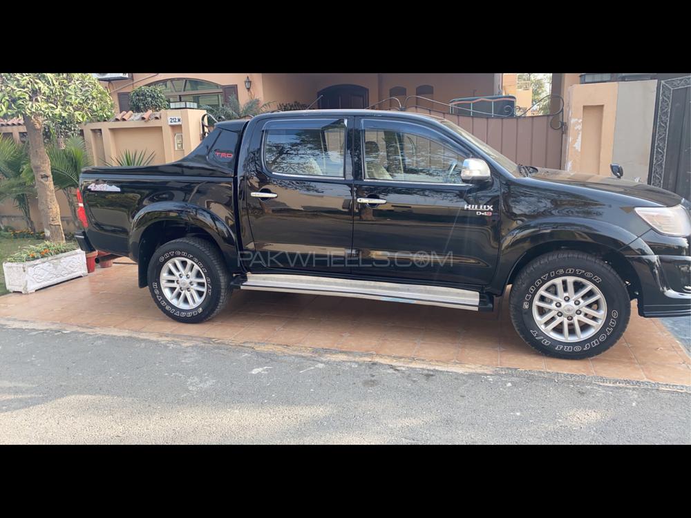 Toyota Hilux 2014 for Sale in Lahore Image-1
