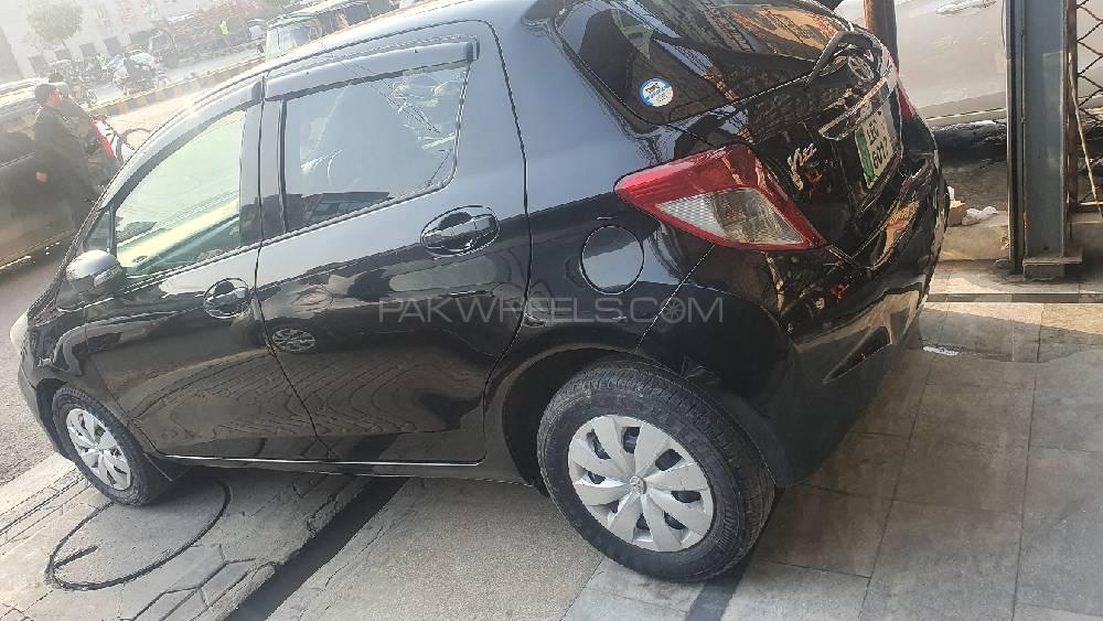 Toyota Vitz 2011 for Sale in Lahore Toyota Vitz 2011 for Sale in Lahore Image-3