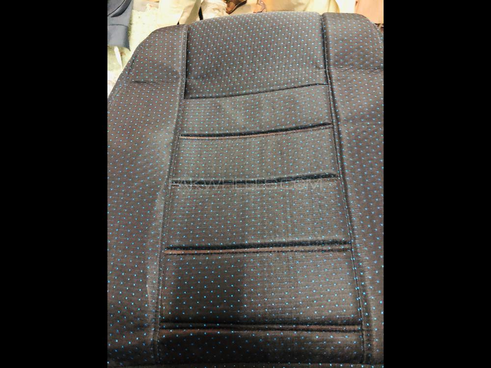 loose seat cover in best quality.  Image-1