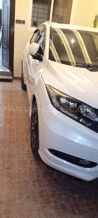 Honda Vezel 2015 for Sale in Lahore Honda Vezel 2015 for Sale in Lahore Image-2