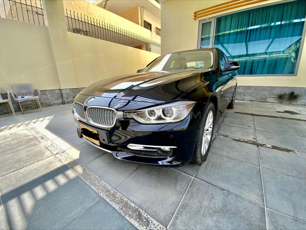 BMW / بی ایم ڈبلیو 3 سیریز 2014 for Sale in کراچی Image-1