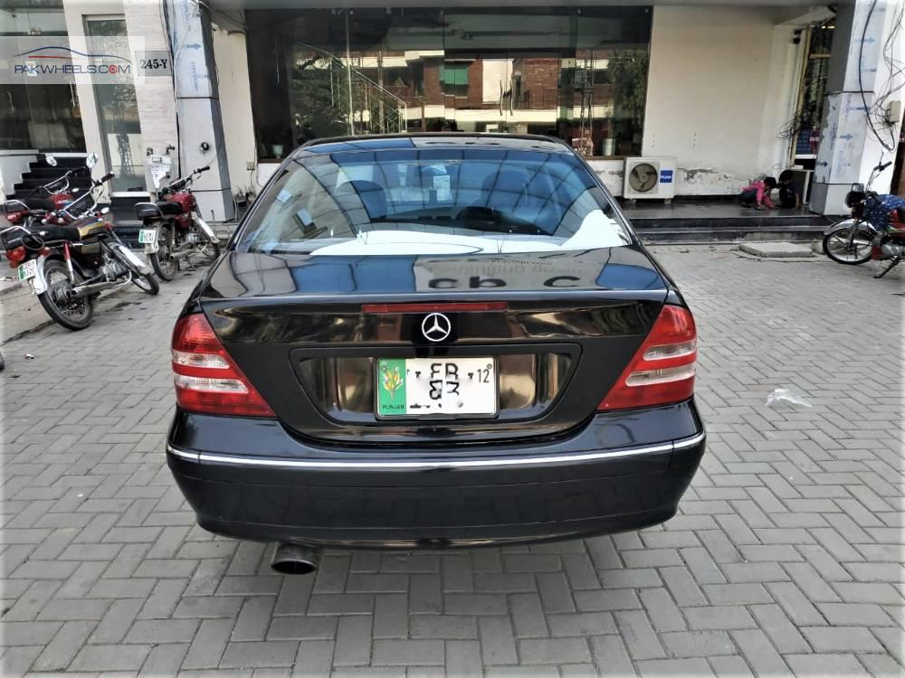 Mercedes Benz C Class 2006 for Sale in Lahore Mercedes Benz C Class 2006 for Sale in Lahore Image-5