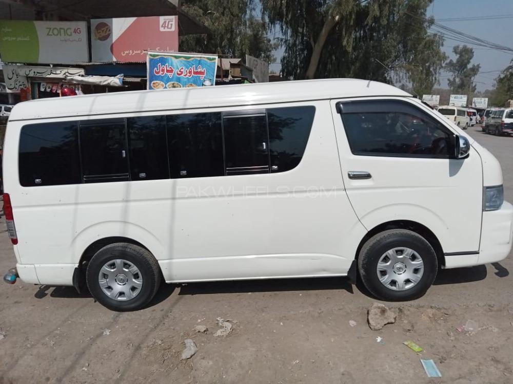 Toyota Hiace 2014 for Sale in Peshawar Image-1