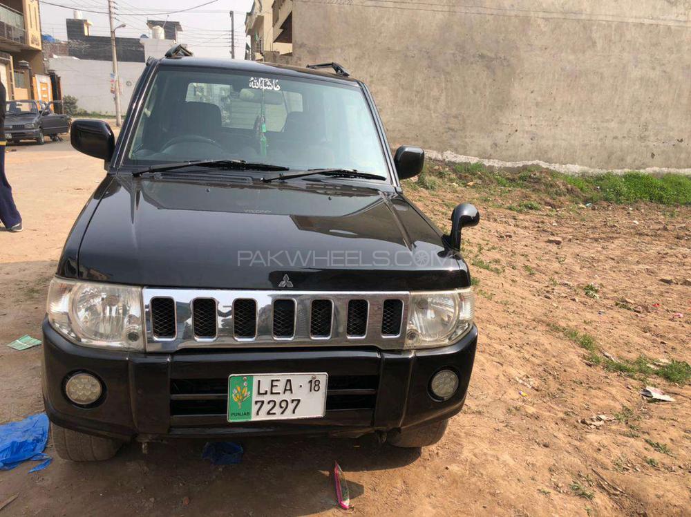 مٹسوبیشی پجیرو منی 2010 for Sale in لاہور Image-1