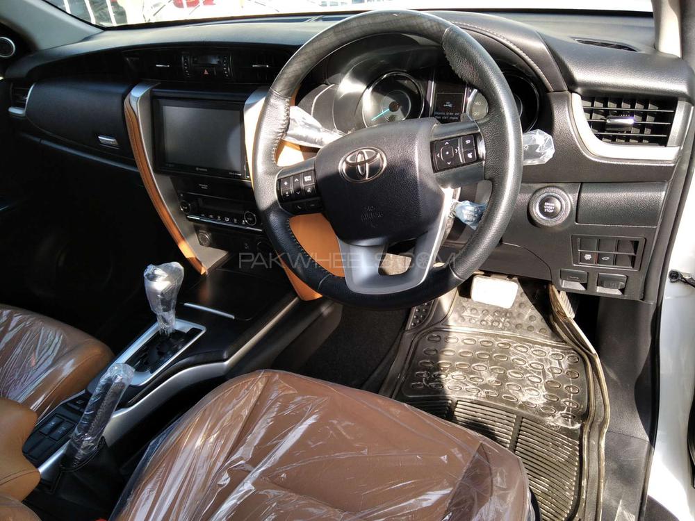 Toyota Fortuner 2019 for Sale in Karachi Toyota Fortuner 2019 for Sale in Karachi Image-4