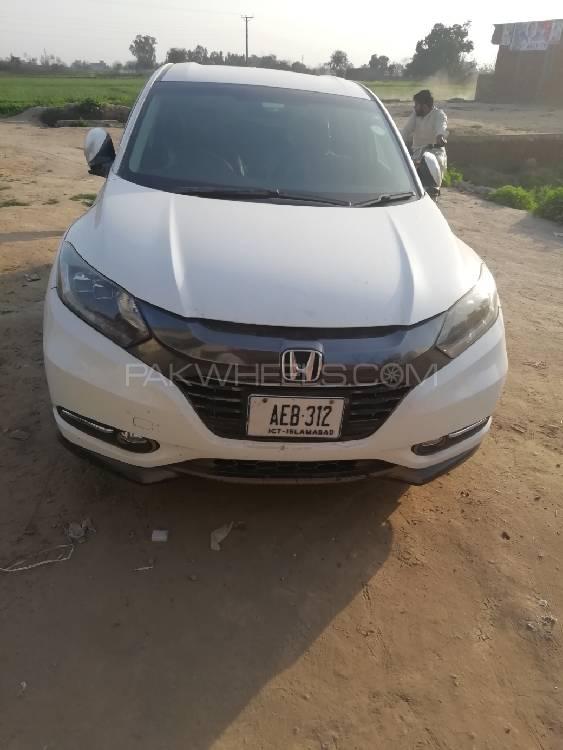 Honda Vezel 2015 for Sale in Gujranwala Image-1