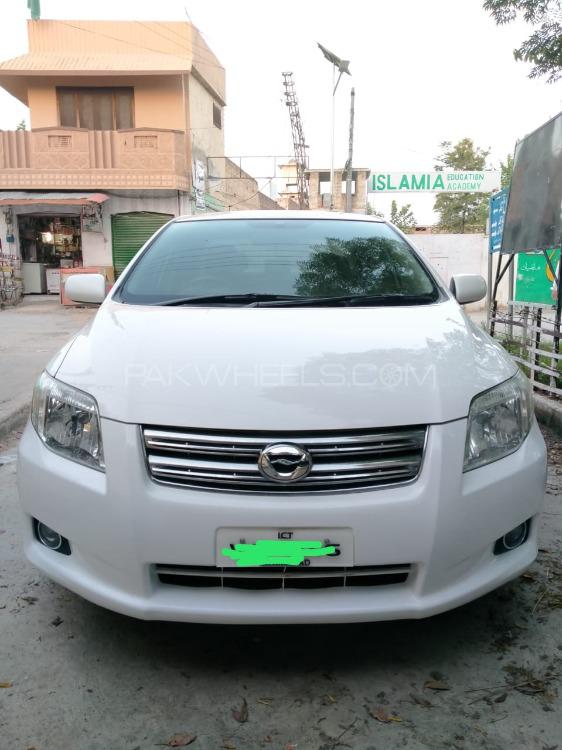 Toyota Corolla Axio 2007 for Sale in Mardan Image-1