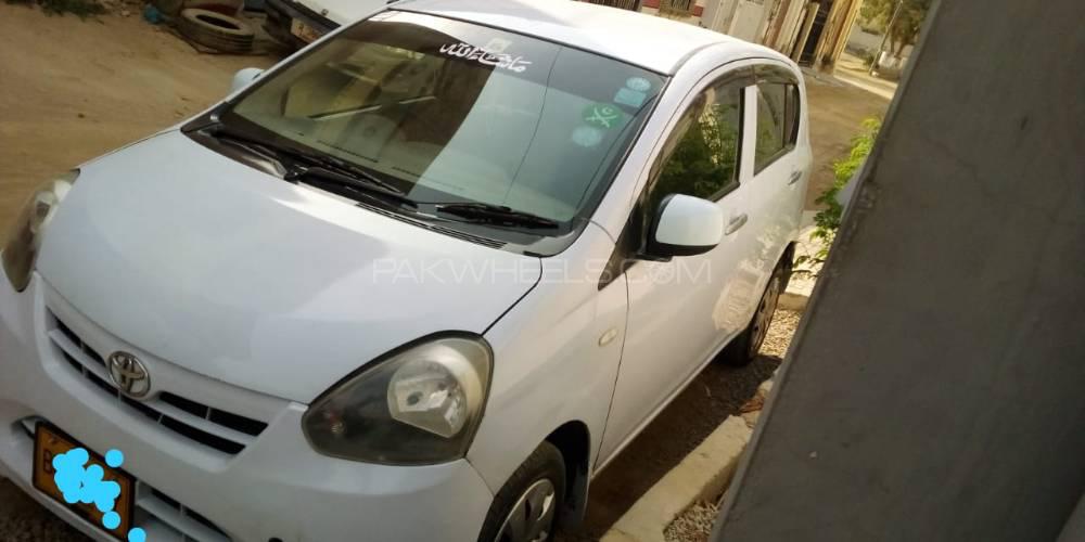 Toyota Pixis Epoch 2013 for Sale in Karachi Image-1